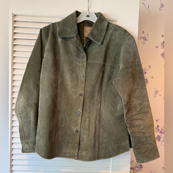 A.M.I. Olive Green 100% Leather Suede Jacket in Size Medium - Picture 1 of 6